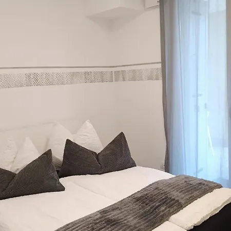 Apartment 4-room Casa Matha *
