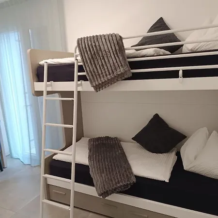 4-room Casa Matha *